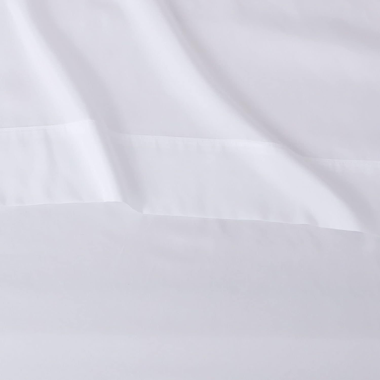 Amazon Basics Lightweight Breathable Wrinkle-Free Brushed Microfiber 3-Piece Bed Sheet Set with 14-Inch Deep Pockets, Twin, Bright White, Solid — Real-World Performance